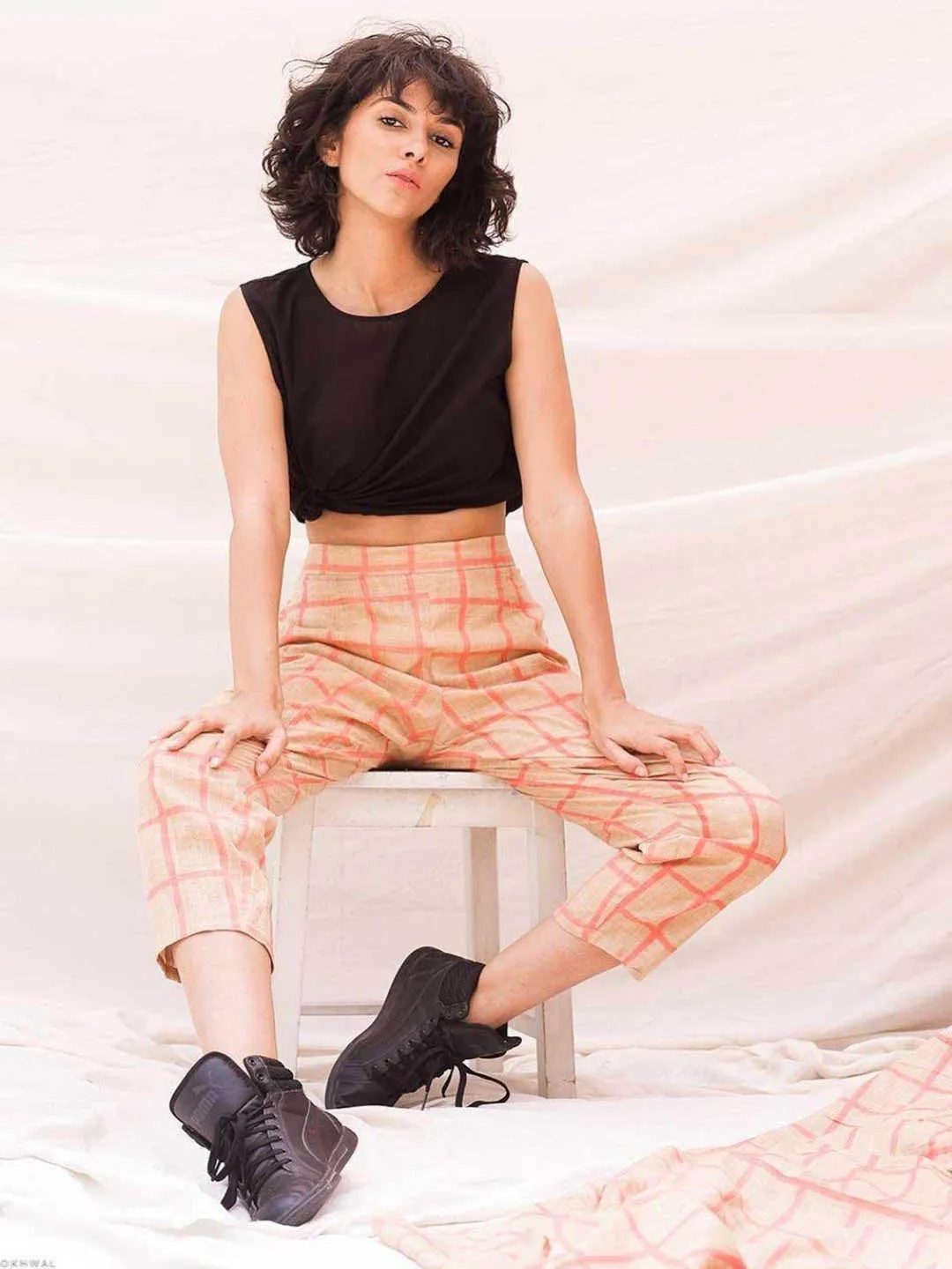 Trendy Lifestyle - Pink Pants